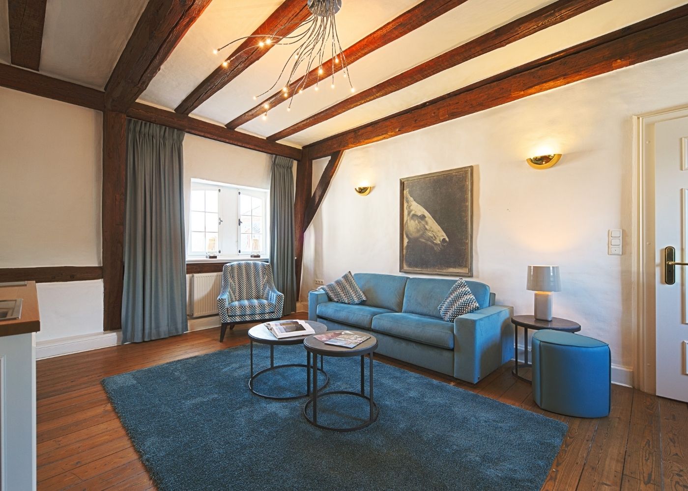 Appartments Schloss. Vier Sterne Wellnesshotel Schloss Burgbrohl. Übernachten im Schloss.