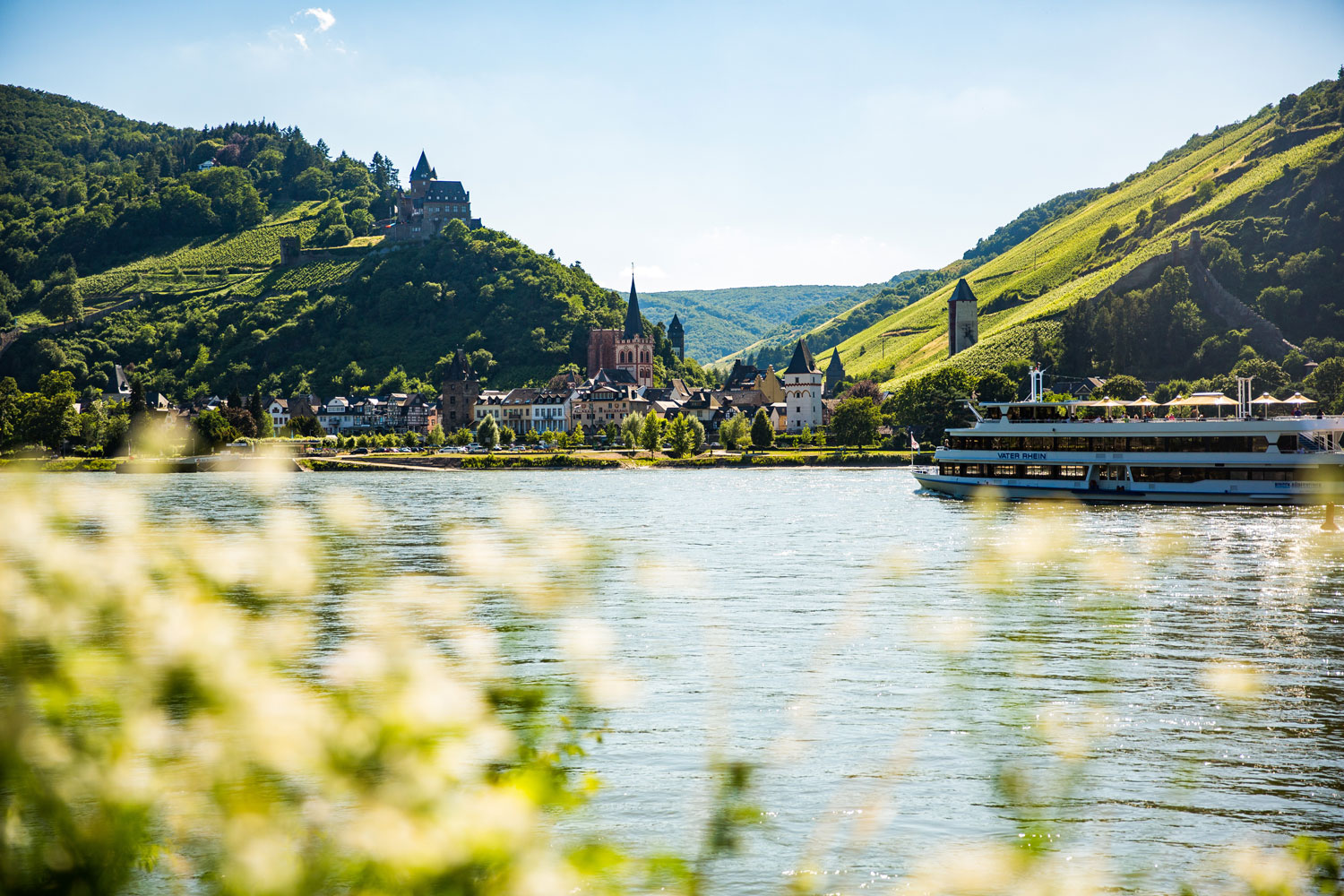 Rhein. Romantischer Rhein. UNESCO Welterbe. Ausflugsziel Schloss Burgbrohl.