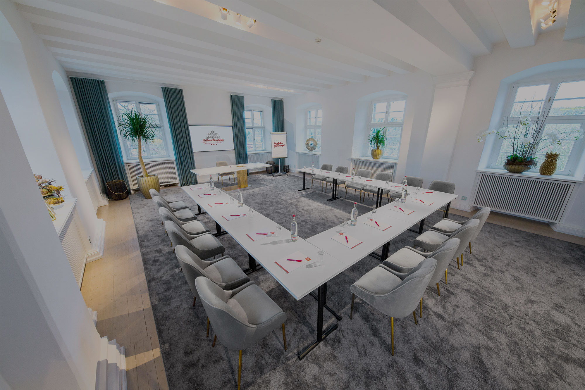 Wellness Und Tagungshotel Schloss Burgbrohl